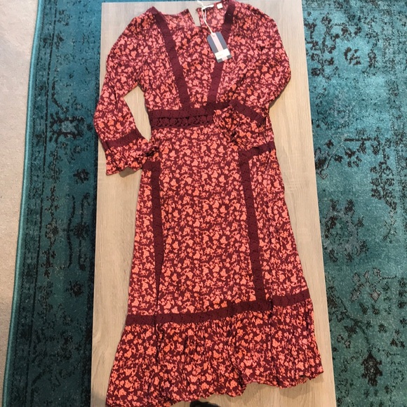 Jack Wills Daybrook Printed Lace Dress - Picture 1 of 6